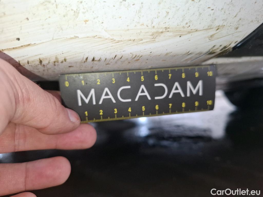  Toyota  Yaris TOYOTA  Hybride / 2019 / 5P / Berline Hybride 116h Dynamic Business Beyond Zer #4