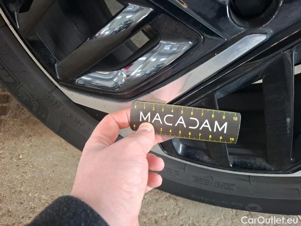  Citroen  C4 CITROEN  X / 2022 / 4P / Berline PureTech 130 S&S EAT8 Shine #27