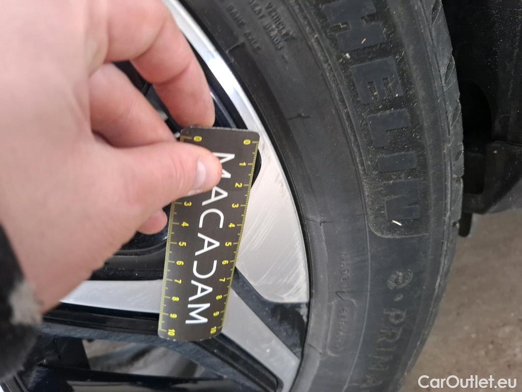  Citroen  C4 CITROEN  X / 2022 / 4P / Berline PureTech 130 S&S EAT8 Shine #32