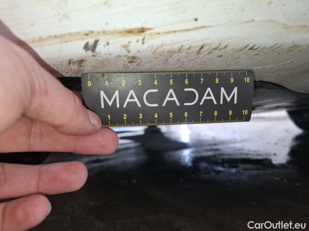  Toyota  Yaris TOYOTA  Hybride / 2019 / 5P / Berline Hybride 116h Dynamic Business Beyond Zer #5