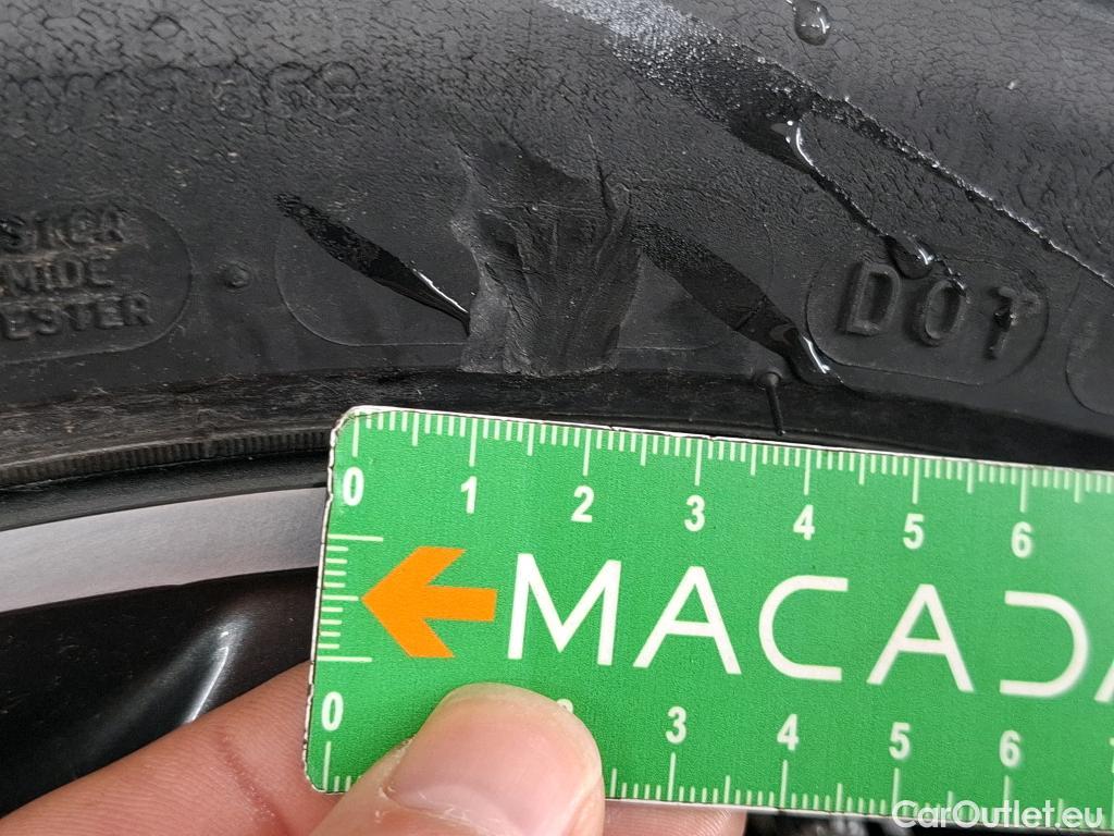  Hyundai  Konna HYUNDAI Kona / 2020 / 5P / SUV 1.6 HYBRID 141 EXECUTIVE HEV #8