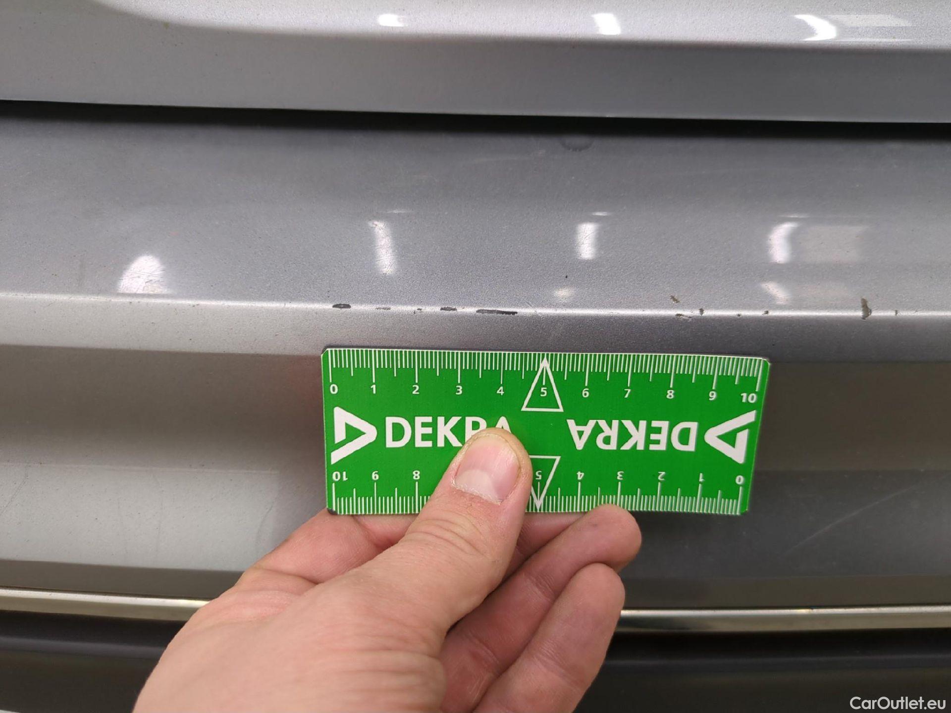  Volkswagen  Tiguan VOLKSWAGEN  Allspace / 2021 / 5P / SUV 2.0 TDI 150 DSG7 Elegance Exclusive #31