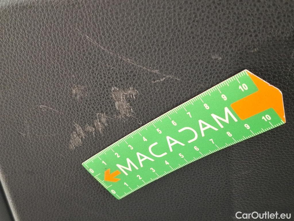  Toyota  Corolla TOYOTA  Touring Sports / 2018 / 5P / Break Hybride 122h Dynamic Business Stage Acad #25