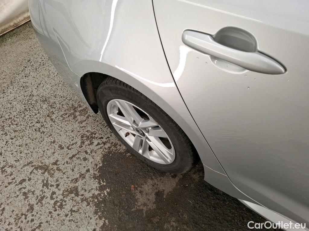  Toyota  Corolla TOYOTA  Touring Sports / 2018 / 5P / Break Hybride 122h Dynamic Business Stage Acad #30