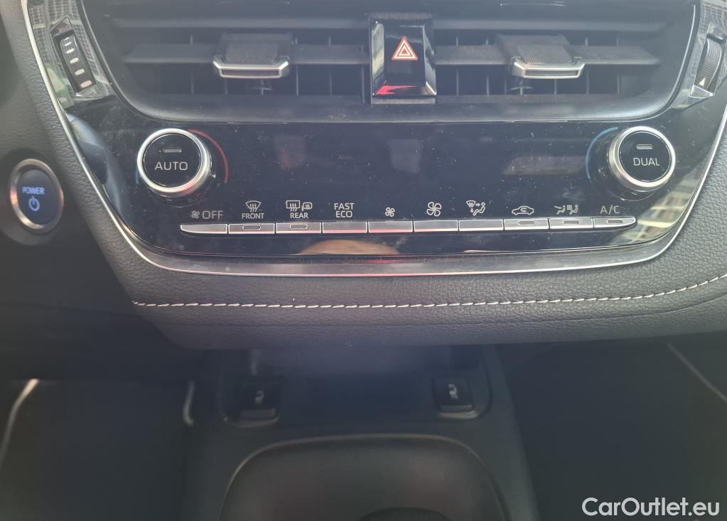  Toyota  Corolla TOYOTA  Touring Sports / 2018 / 5P / Break Hybride 122h Dynamic Business Stage Acad #43