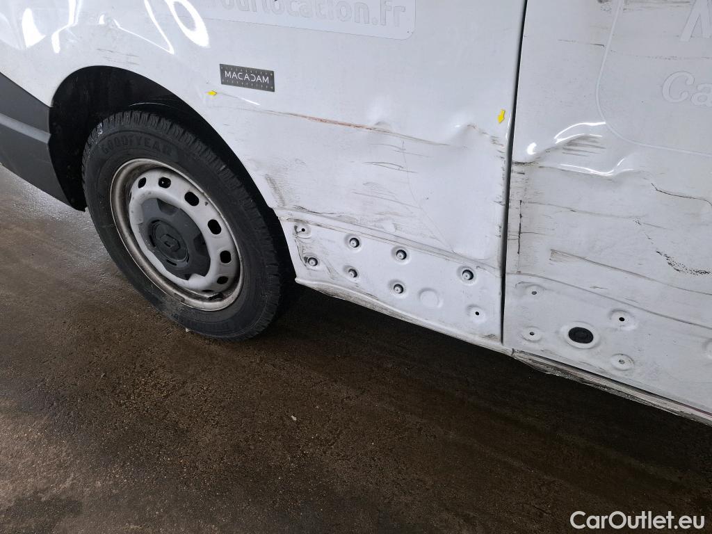  Renault  Trafic  Fourgon L2H1 3T Grand Confort 2.0 dCi 130CV BVM6 E6d #91