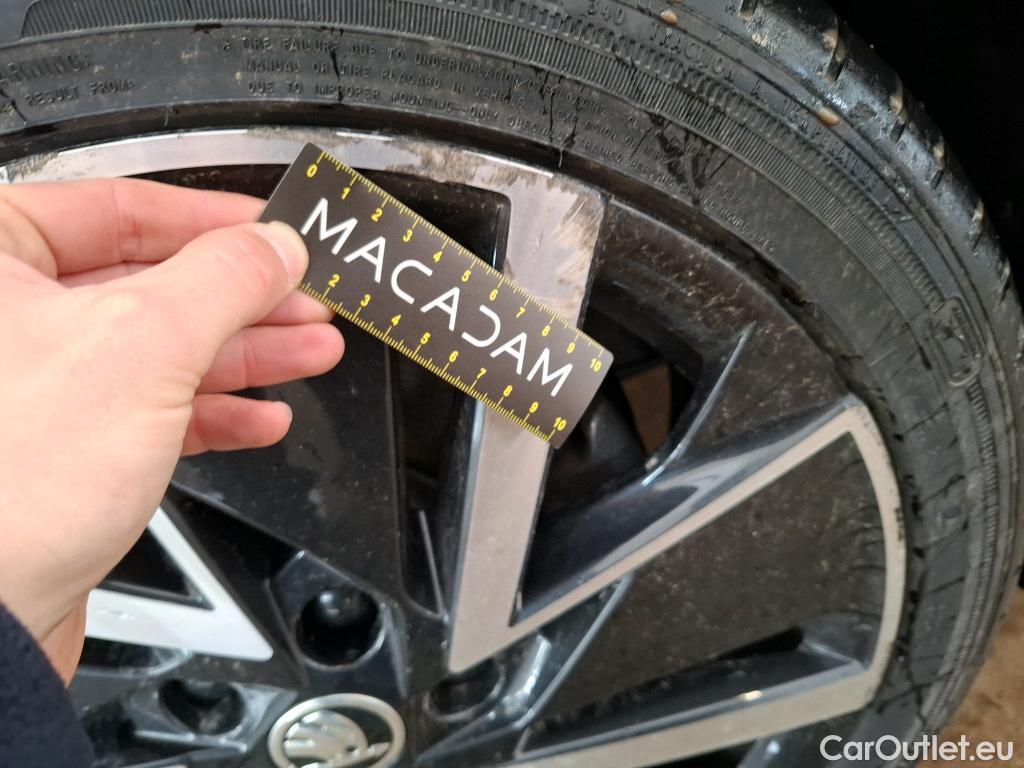  Skoda  Octavia SKODA  Combi / 2020 / 5P / Break 1.4 TSI PHEV iV 204 DSG6e Business #13