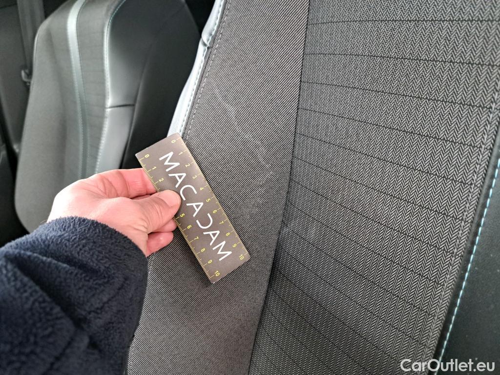  Peugeot  2008  Allure Pack 1.5 HDi 110CV BVM6 E6d #58