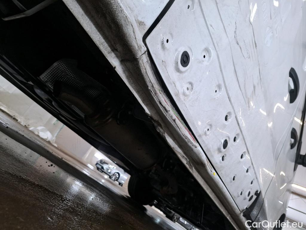  Renault  Trafic  Fourgon L2H1 3T Grand Confort 2.0 dCi 130CV BVM6 E6d #38