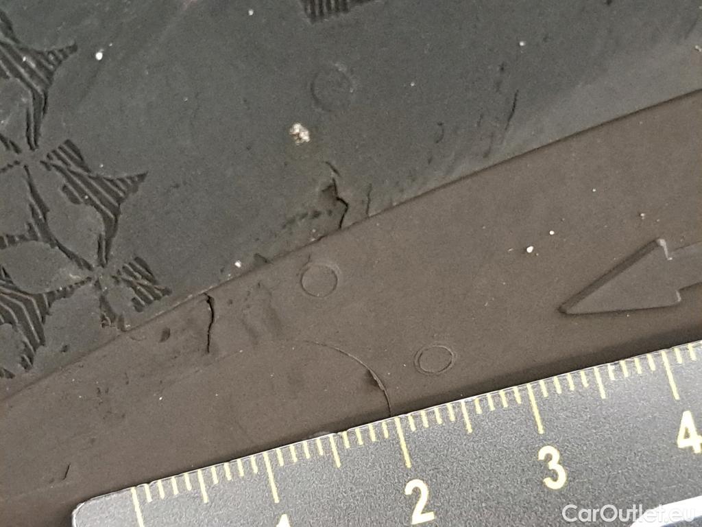  Peugeot  2008  Allure Pack 1.5 HDi 110CV BVM6 E6d #31