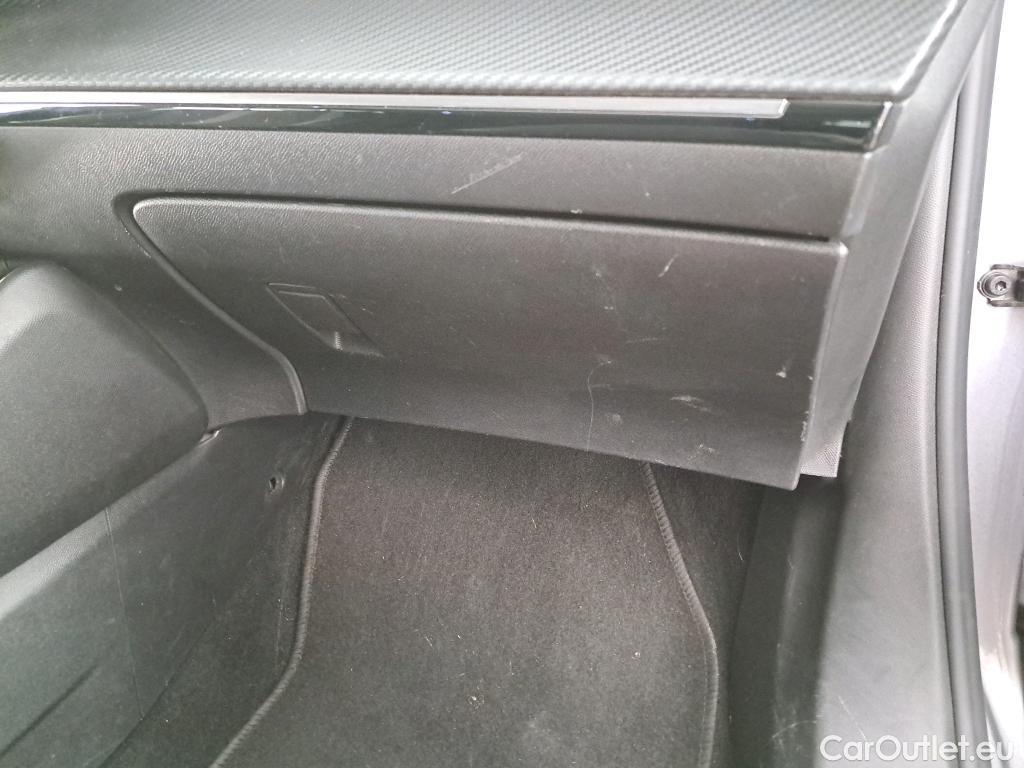  Peugeot  2008  Allure Pack 1.5 HDi 110CV BVM6 E6d #44