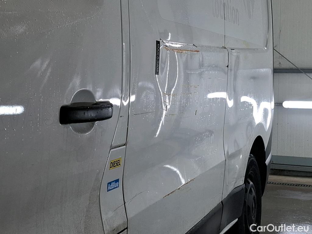  Renault  Trafic  Fourgon L2H1 3T Grand Confort 2.0 dCi 130CV BVM6 E6d #53
