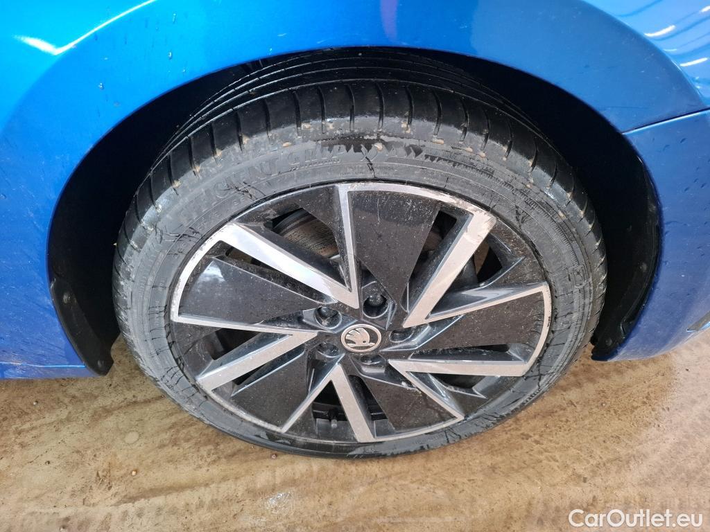  Skoda  Octavia SKODA  Combi / 2020 / 5P / Break 1.4 TSI PHEV iV 204 DSG6e Business #9