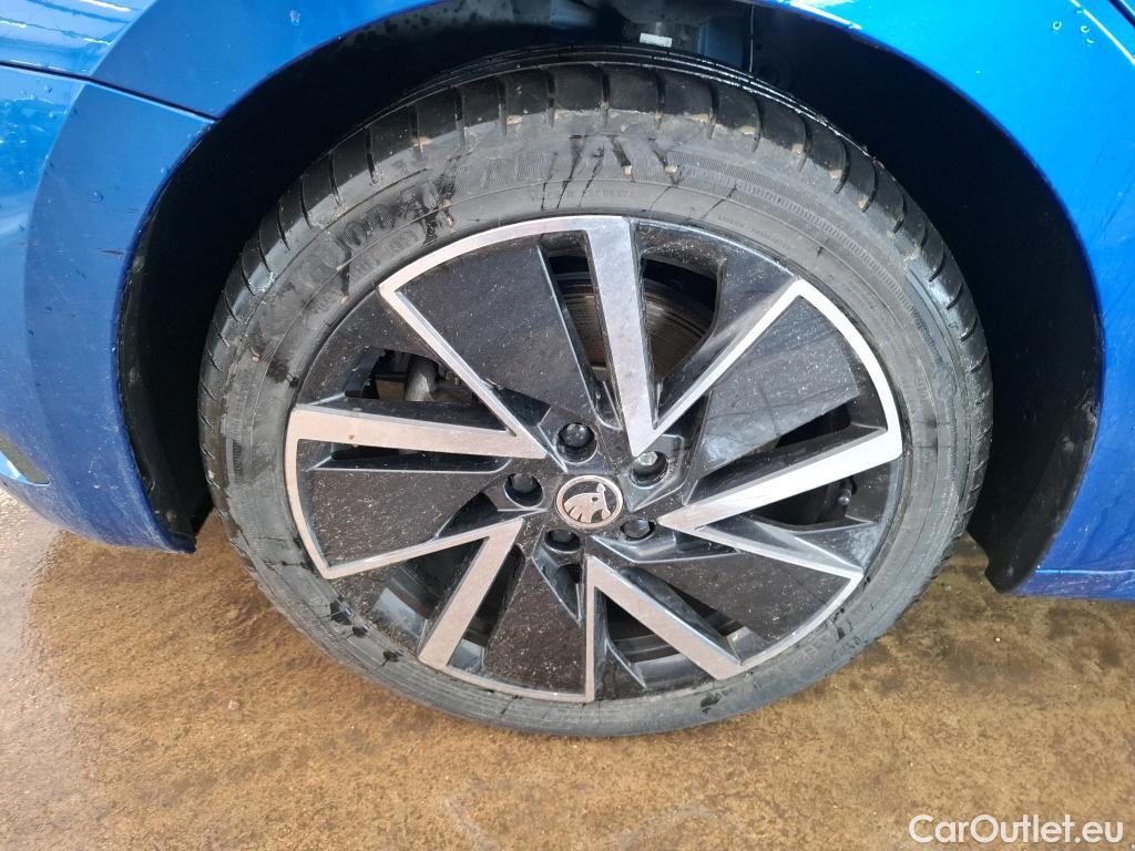  Skoda  Octavia SKODA  Combi / 2020 / 5P / Break 1.4 TSI PHEV iV 204 DSG6e Business #47