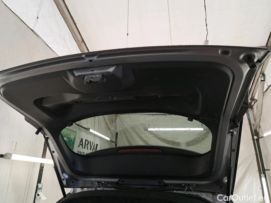  Peugeot  2008  Allure Pack 1.5 HDi 110CV BVM6 E6d #49