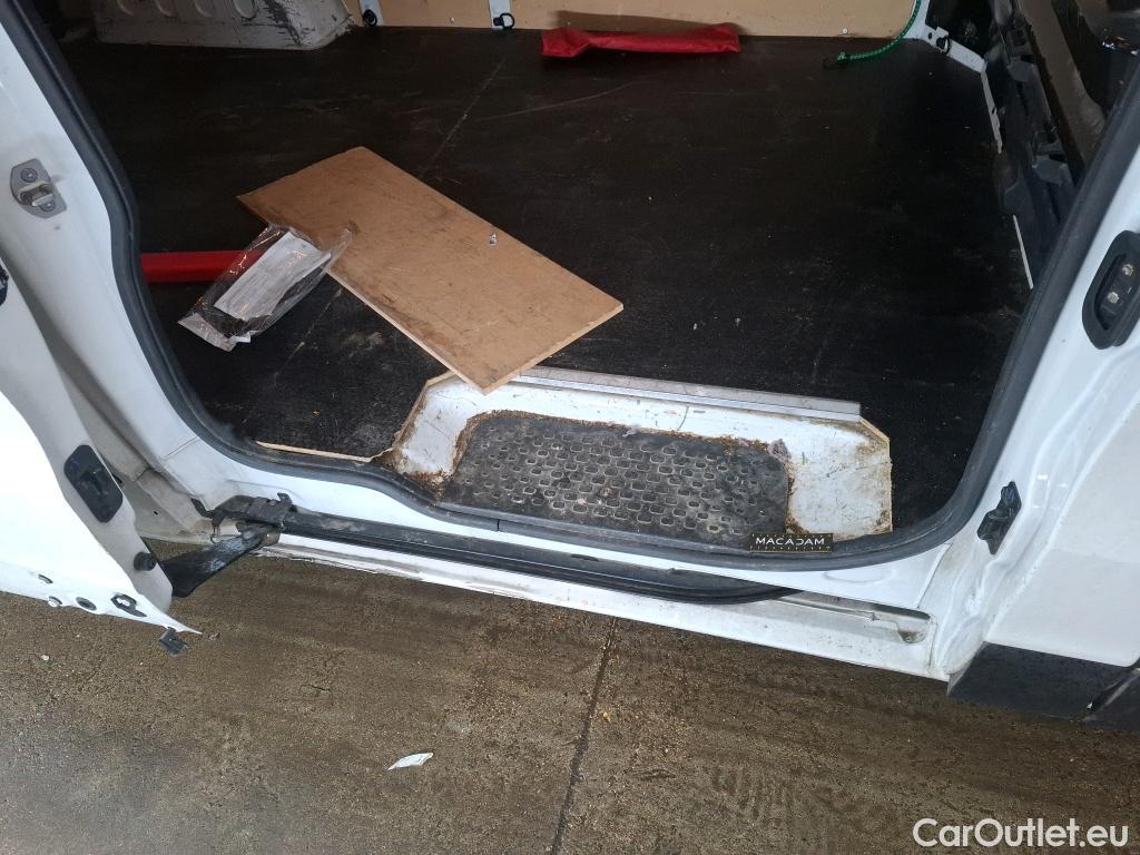  Renault  Trafic  Fourgon L2H1 3T Grand Confort 2.0 dCi 130CV BVM6 E6d #92