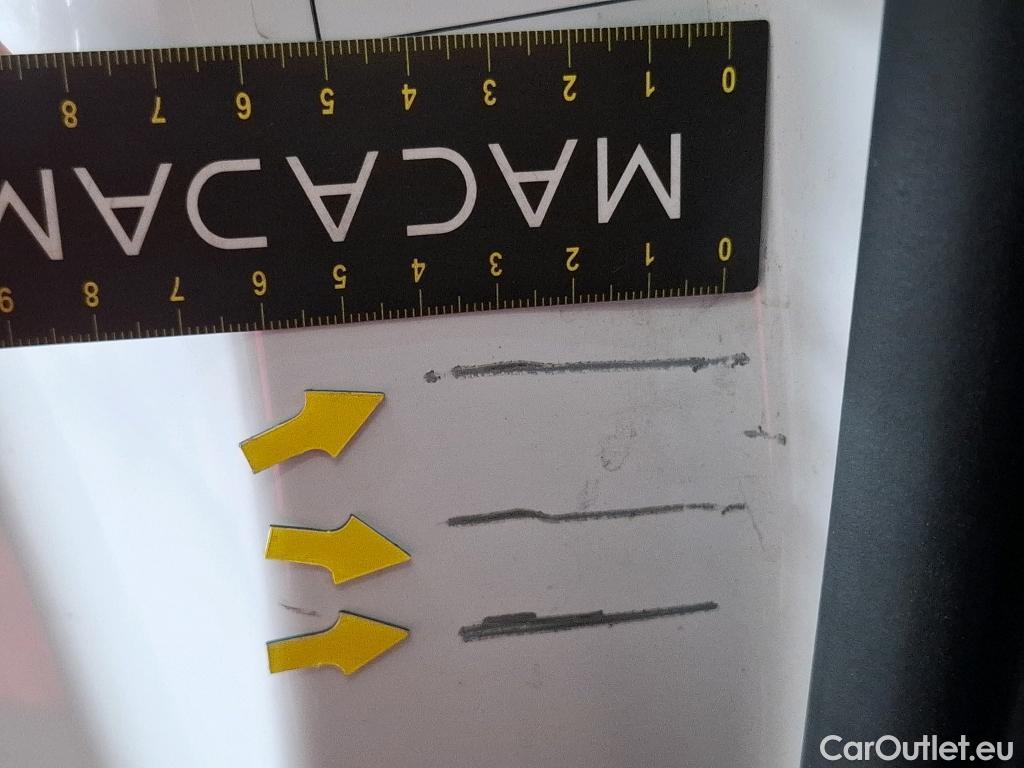  Renault  Trafic  Fourgon L2H1 3T Grand Confort 2.0 dCi 130CV BVM6 E6d #116