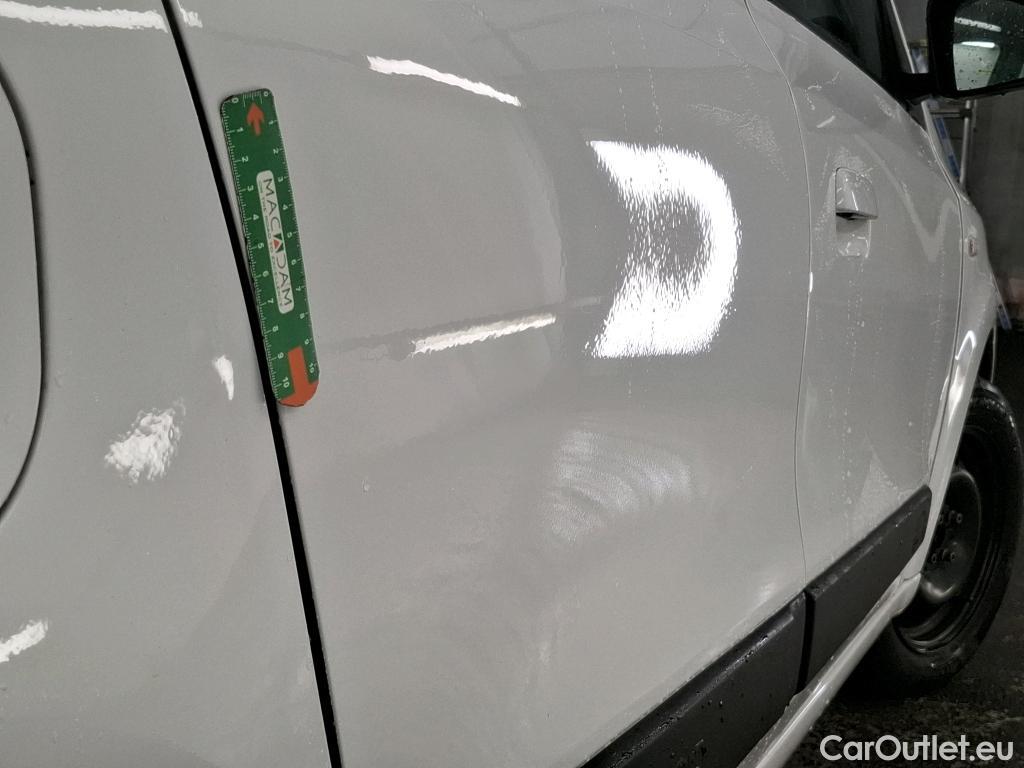  Renault  Twingo  Zen 0.9 TCe 90CV BVM5 E6dT #17