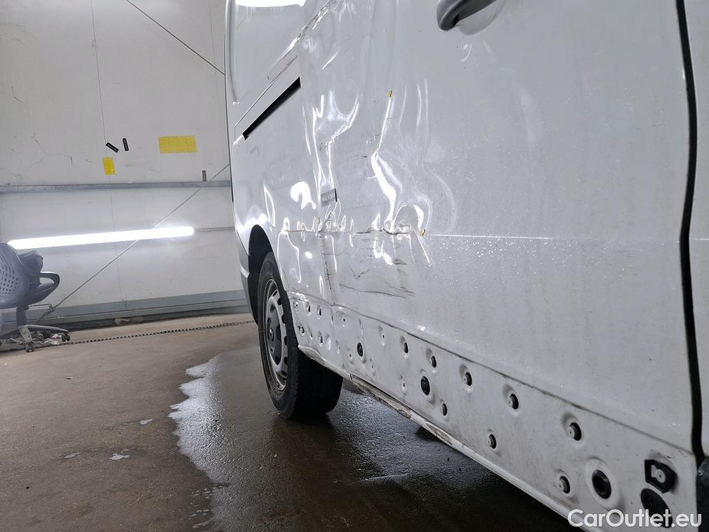  Renault  Trafic  Fourgon L2H1 3T Grand Confort 2.0 dCi 130CV BVM6 E6d #23