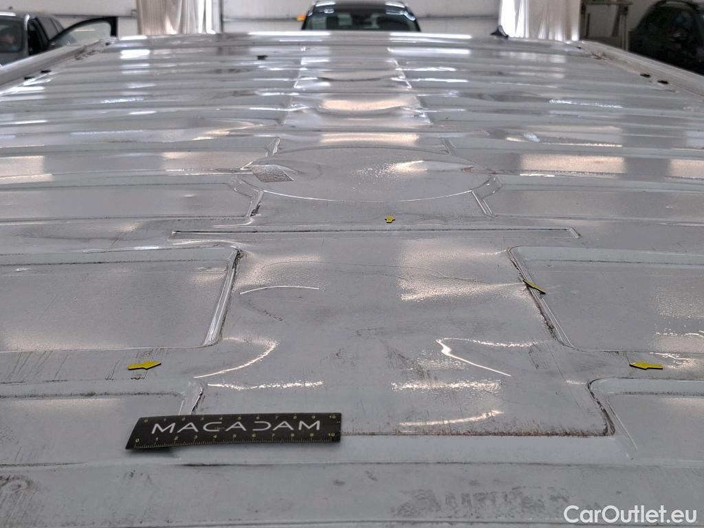  Renault  Trafic  Fourgon L2H1 3T Grand Confort 2.0 dCi 130CV BVM6 E6d #44