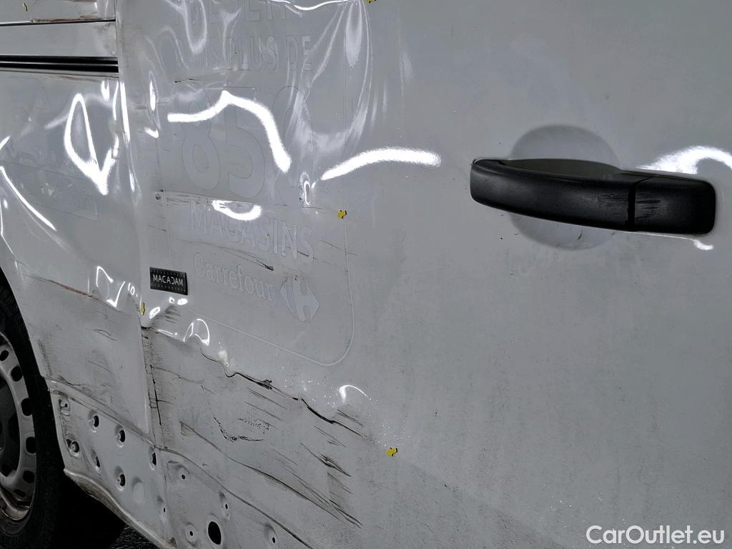  Renault  Trafic  Fourgon L2H1 3T Grand Confort 2.0 dCi 130CV BVM6 E6d #28