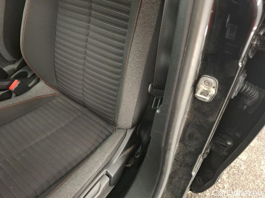  Peugeot  2008  Active Business 1.2 PureTech 100CV BVM6 E6d #30