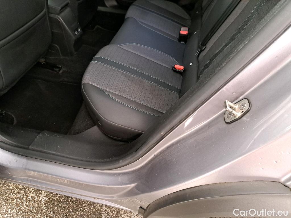  Peugeot  2008  Allure Pack 1.5 HDi 110CV BVM6 E6d #35