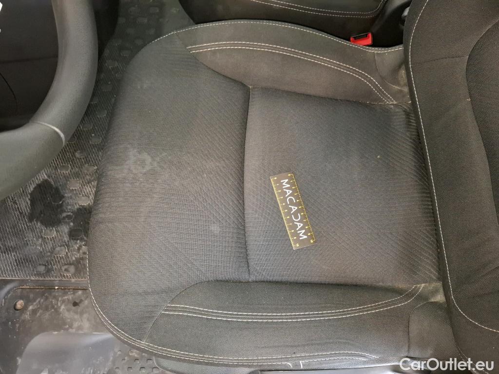  Renault  Trafic  Fourgon L2H1 3T Grand Confort 2.0 dCi 130CV BVM6 E6d #114