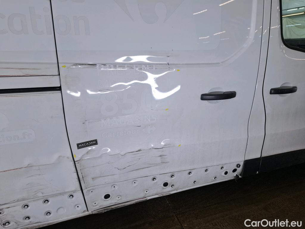  Renault  Trafic  Fourgon L2H1 3T Grand Confort 2.0 dCi 130CV BVM6 E6d #82