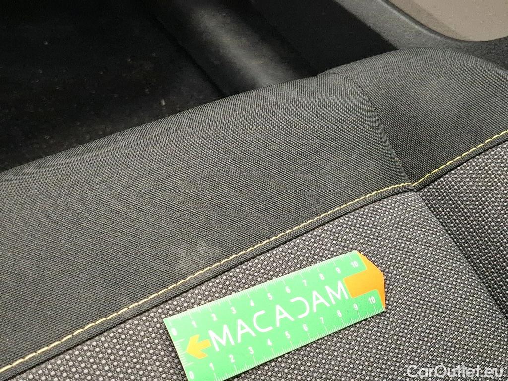  Citroen  C3 CITROEN  5p Berline BlueHDi 75 S&S BVM 83G Feel Business #63