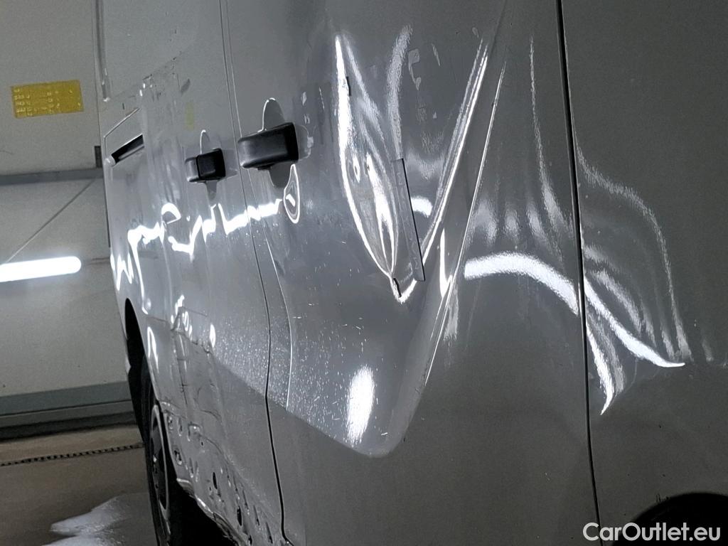  Renault  Trafic  Fourgon L2H1 3T Grand Confort 2.0 dCi 130CV BVM6 E6d #60