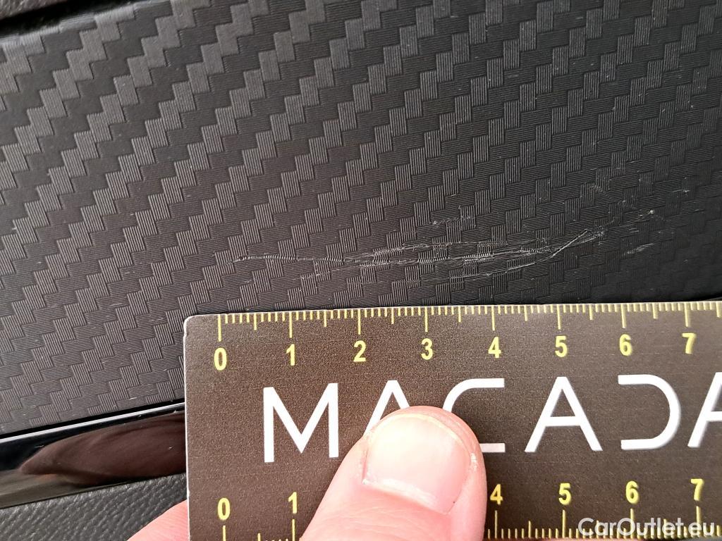  Peugeot  2008  Allure Pack 1.5 HDi 110CV BVM6 E6d #38