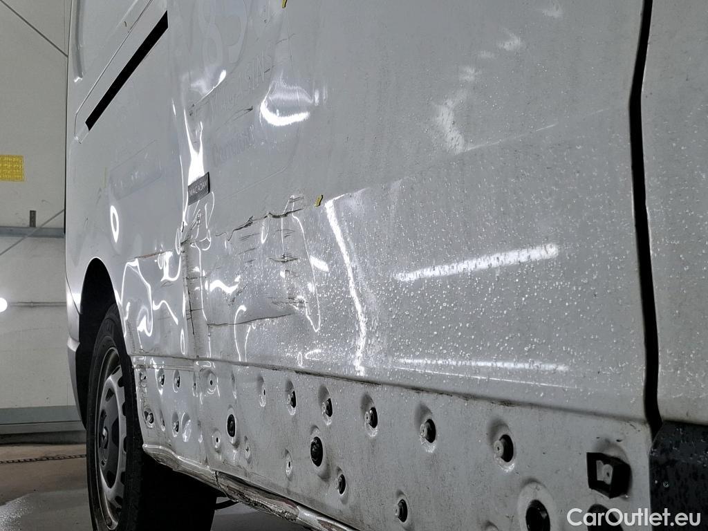  Renault  Trafic  Fourgon L2H1 3T Grand Confort 2.0 dCi 130CV BVM6 E6d #25