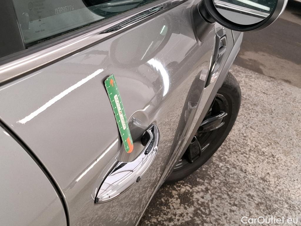  Mini  Countryman MINI  / 2020 / 5P / Crossover Cooper Essential 136 ch BVA7 #2