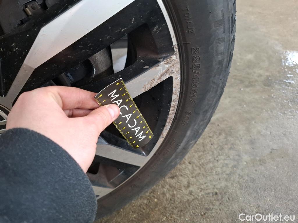  Volkswagen  Golf  VOLKSWAGEN 5p Berline 1.6 TDI 115 DSG7 Confort Business BMT #41