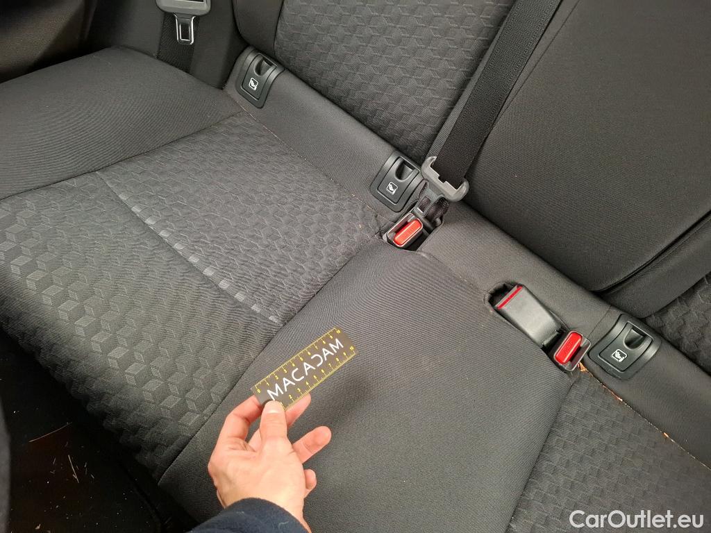  Toyota  Yaris TOYOTA  Hybride / 2019 / 5P / Berline Hybride 116h Dynamic Business Beyond Zer #28