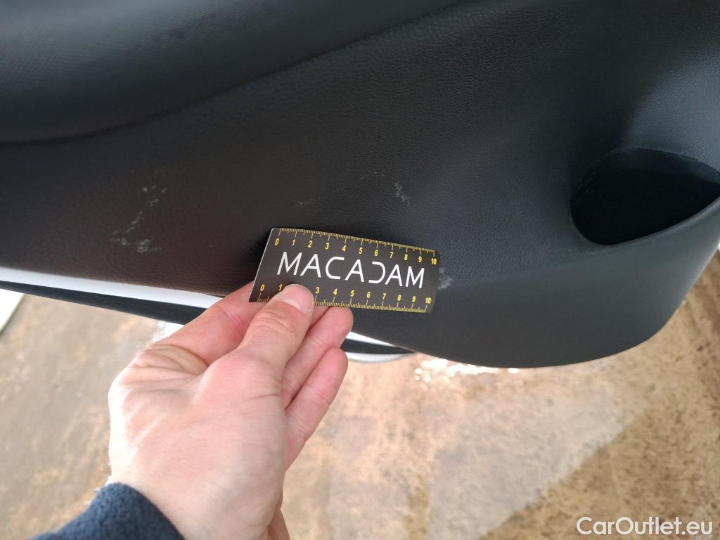  Toyota  Yaris TOYOTA  Hybride / 2019 / 5P / Berline Hybride 116h Dynamic Business Beyond Zer #17