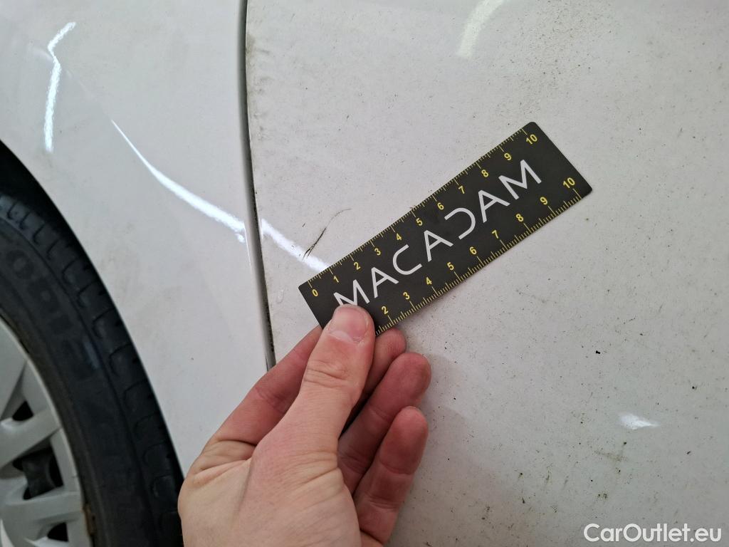  Toyota  Yaris TOYOTA  Hybride / 2019 / 5P / Berline Hybride 116h Dynamic Business Beyond Zer #6