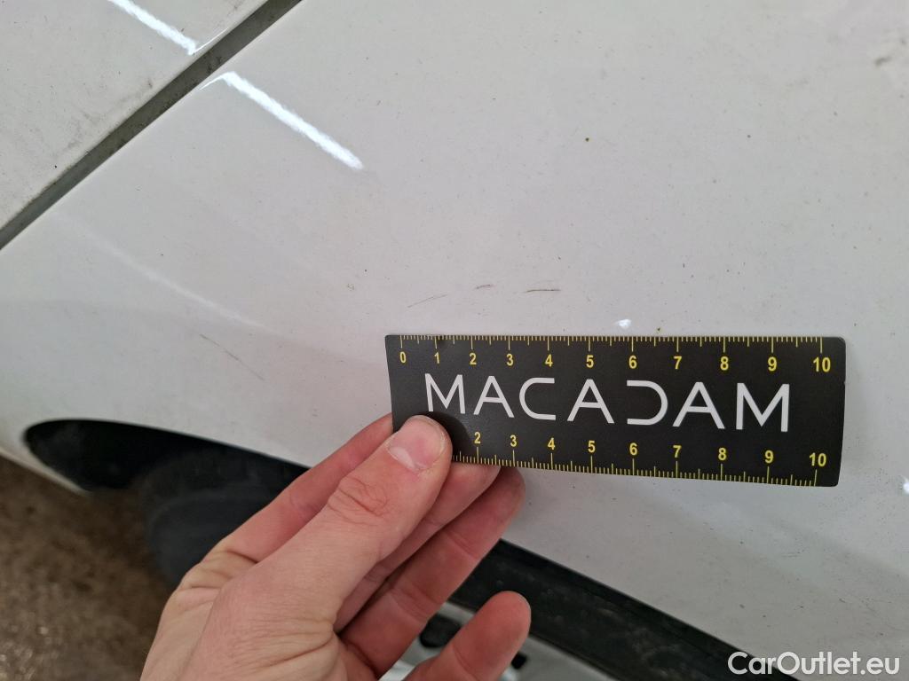  Toyota  Yaris TOYOTA  Hybride / 2019 / 5P / Berline Hybride 116h Dynamic Business Beyond Zer #37