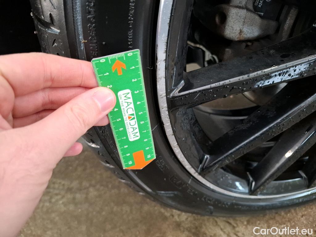  Mercedes  GLB MERCEDES-BENZ  / 2019 / 5P / SUV  200 d AMG Line #13