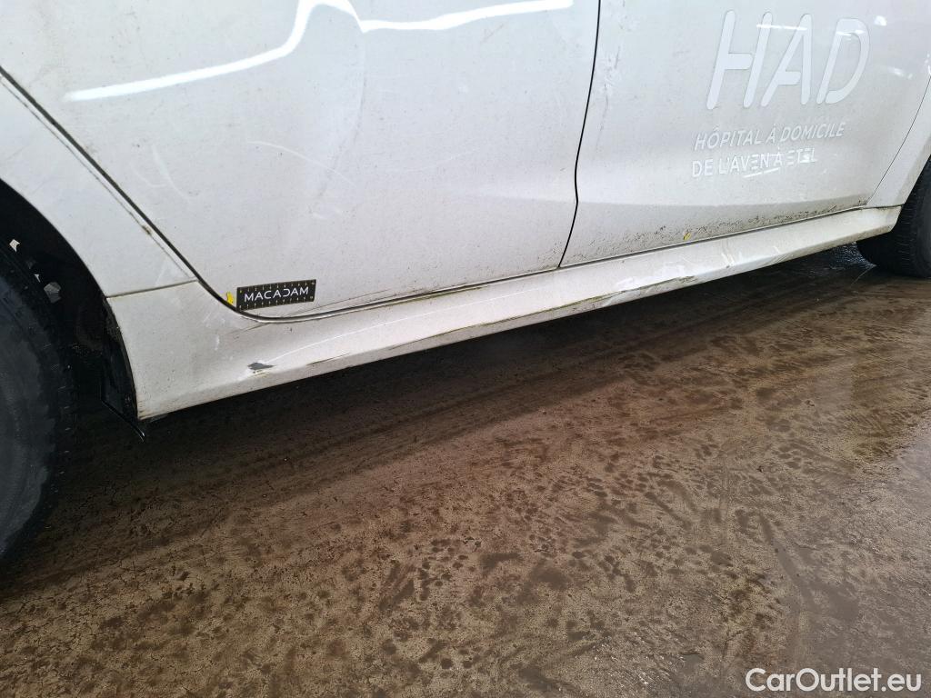  Toyota  Yaris TOYOTA  Hybride / 2019 / 5P / Berline Hybride 116h Dynamic Business Beyond Zer #3