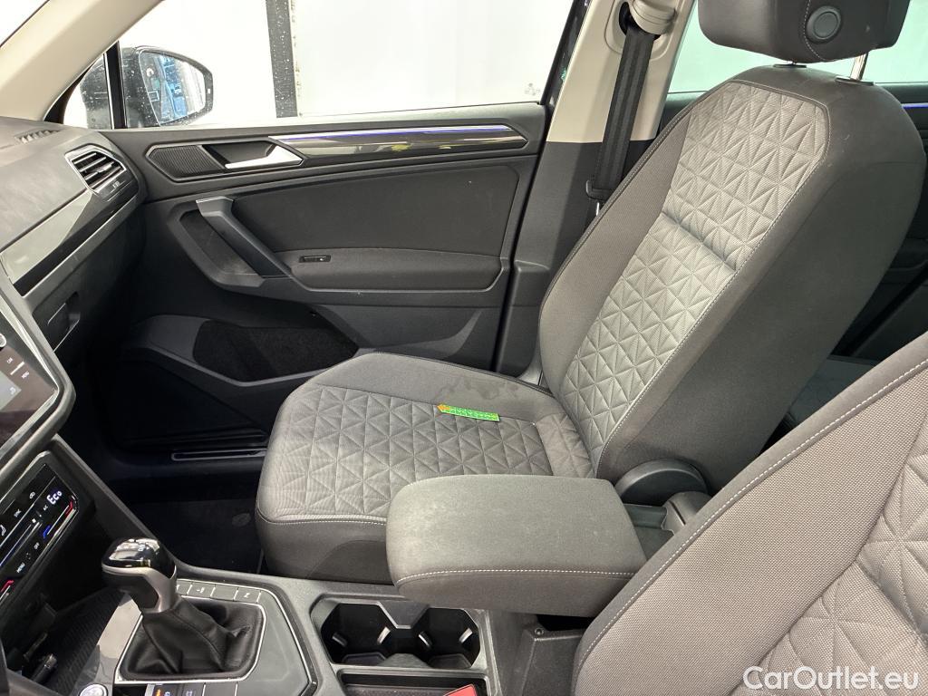  Volkswagen  Tiguan VOLKSWAGEN  / 2020 / 5P / SUV 1.4 eHybrid 245 DSG6 Life Business #5