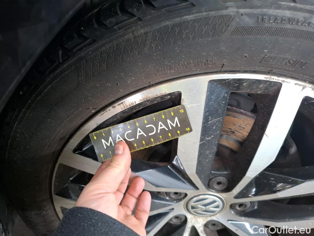  Volkswagen  Golf  VOLKSWAGEN 5p Berline 1.6 TDI 115 DSG7 Confort Business BMT #39