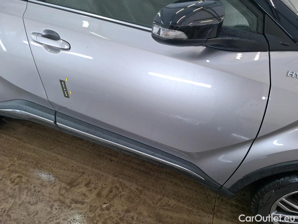  Toyota  C-HR TOYOTA  / 2016 / 5P / SUV 1.8 HYBRIDE 122 DISTINCTIVE #5