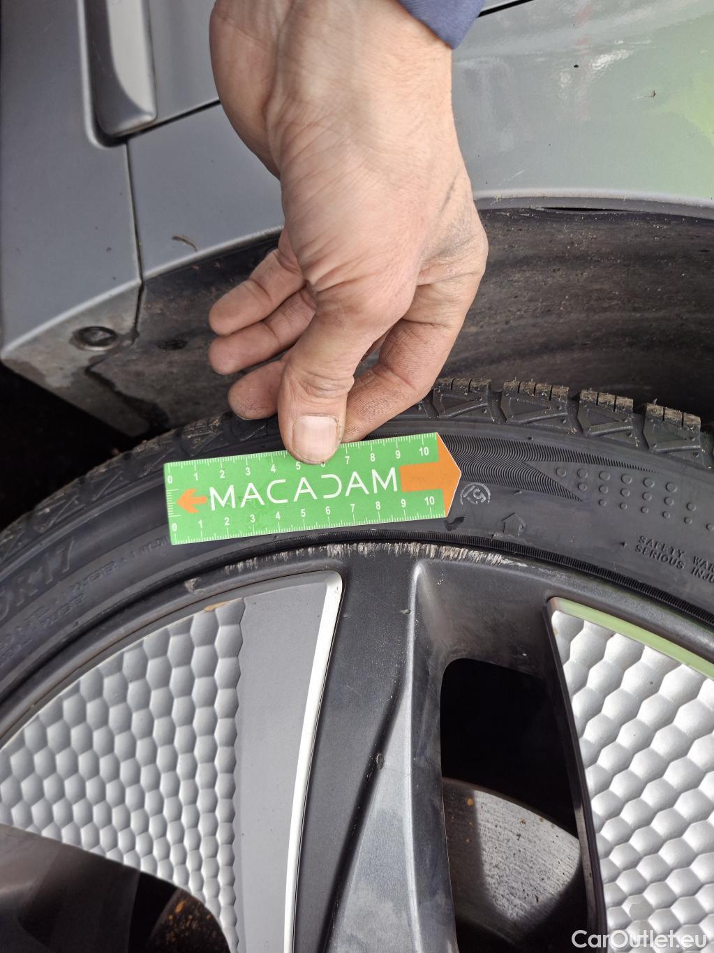  Hyundai   Ioniq Ioniq Business Hybrid 1.6 GDI 140CV BVA6 E6dT #48