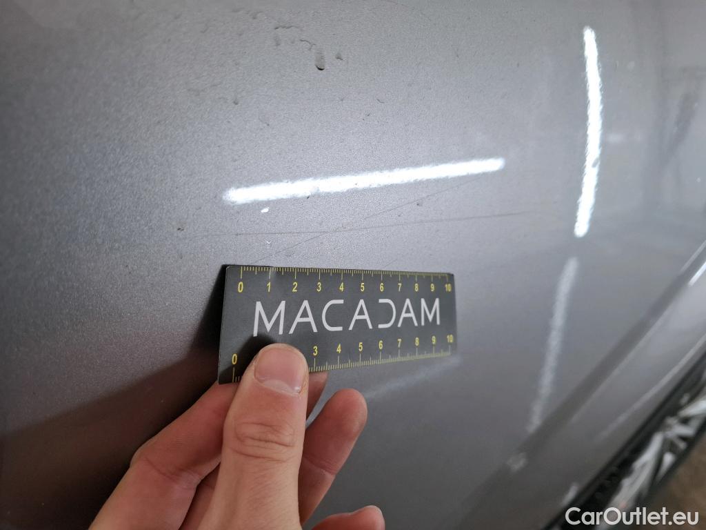  Toyota  C-HR TOYOTA  / 2016 / 5P / SUV 1.8 HYBRIDE 122 DISTINCTIVE #41