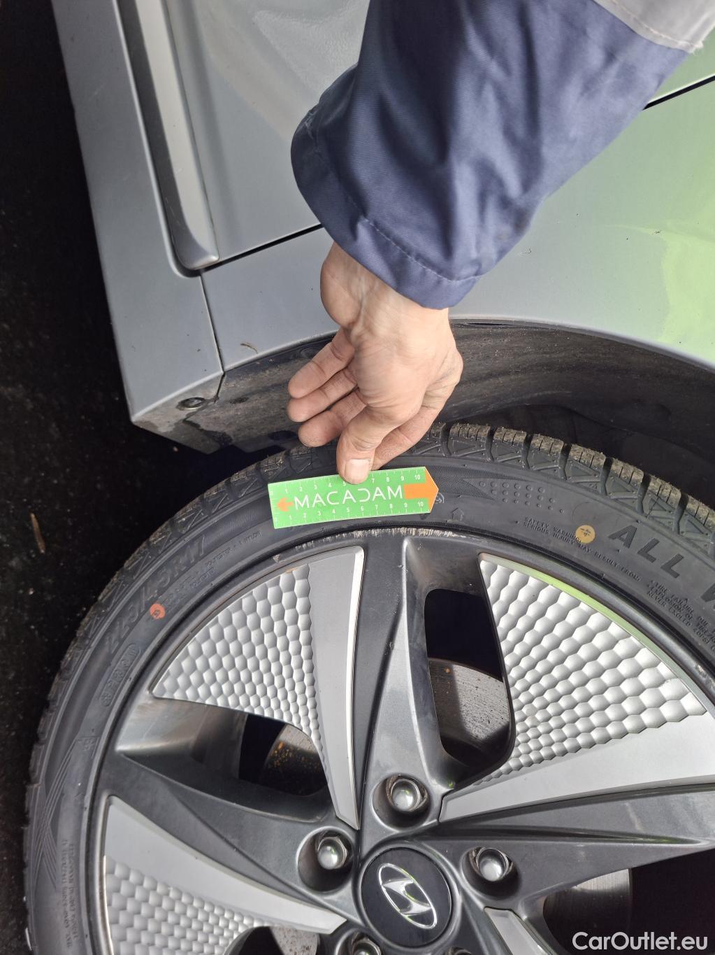  Hyundai   Ioniq Ioniq Business Hybrid 1.6 GDI 140CV BVA6 E6dT #46