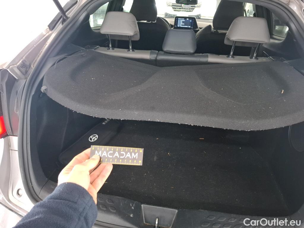  Toyota  C-HR TOYOTA  / 2016 / 5P / SUV 1.8 HYBRIDE 122 DISTINCTIVE #1