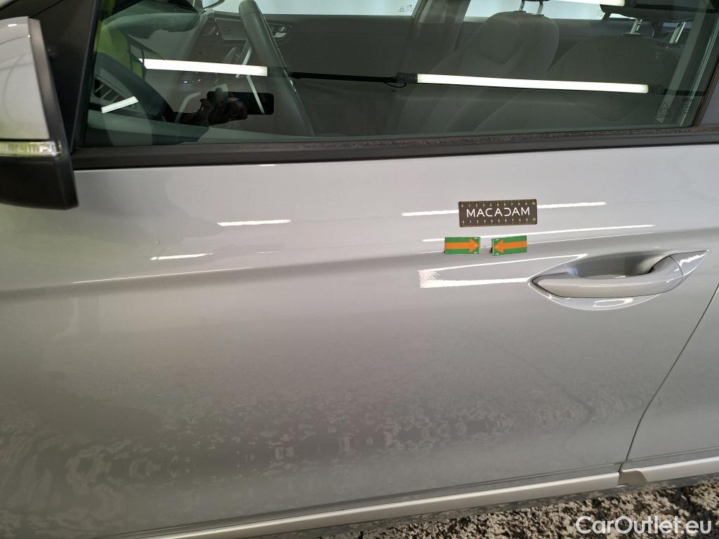  Hyundai   Ioniq Ioniq Business Hybrid 1.6 GDI 140CV BVA6 E6dT #52