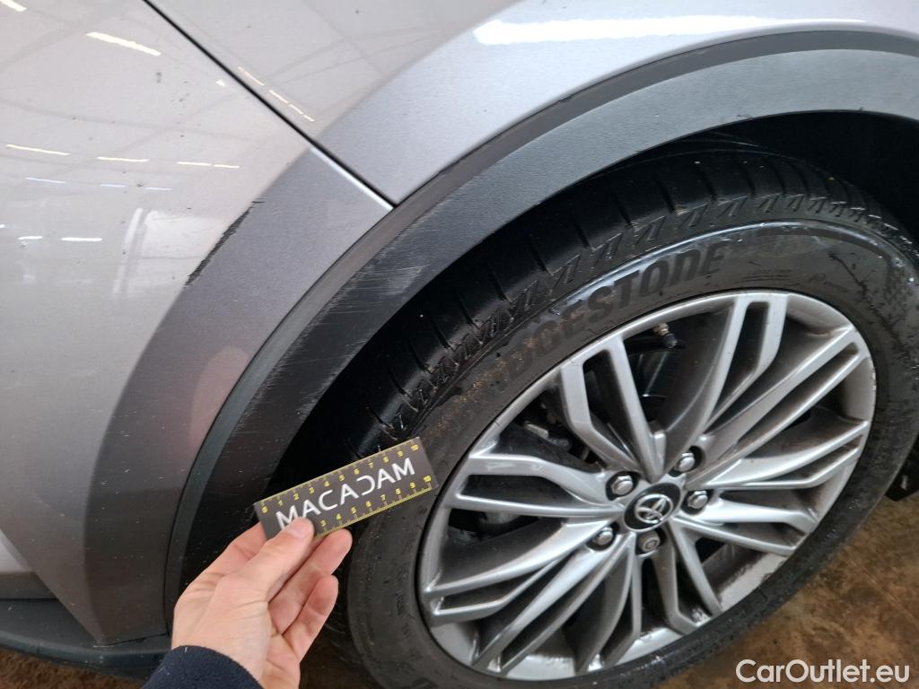  Toyota  C-HR TOYOTA  / 2016 / 5P / SUV 1.8 HYBRIDE 122 DISTINCTIVE #22